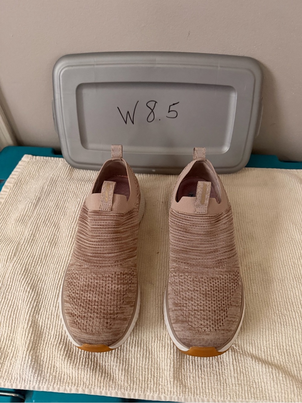 Skechers Slip-On Knit Sneakers in Light Pink